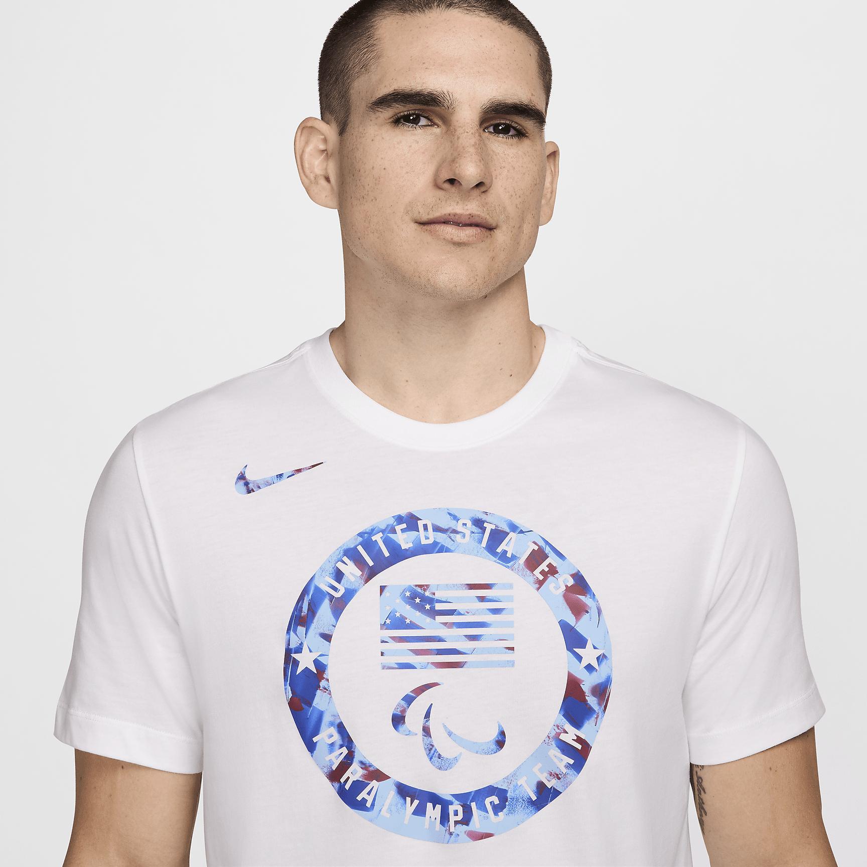 Team USA Club Men's Nike T-Shirt Product Image