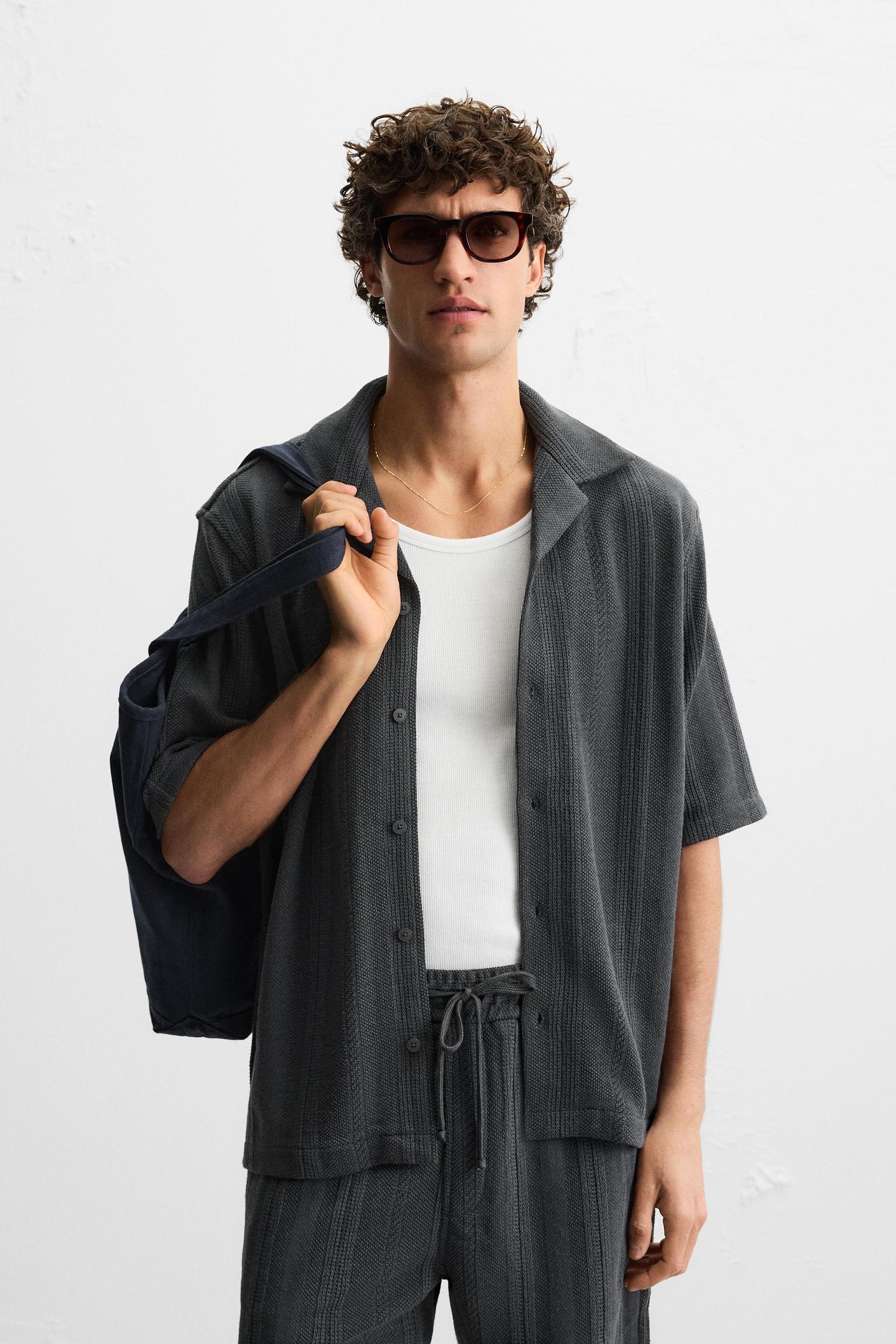 TEXTURED RELAXED FIT SHIRT Product Image