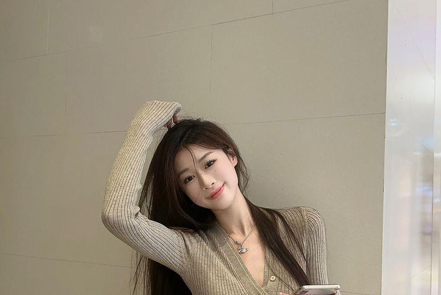 Long-Sleeve Half Buttoned Plain Knit Top Product Image