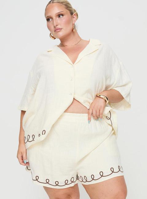 Jamari Linen Blend Shorts Cream / Brown Curve Product Image