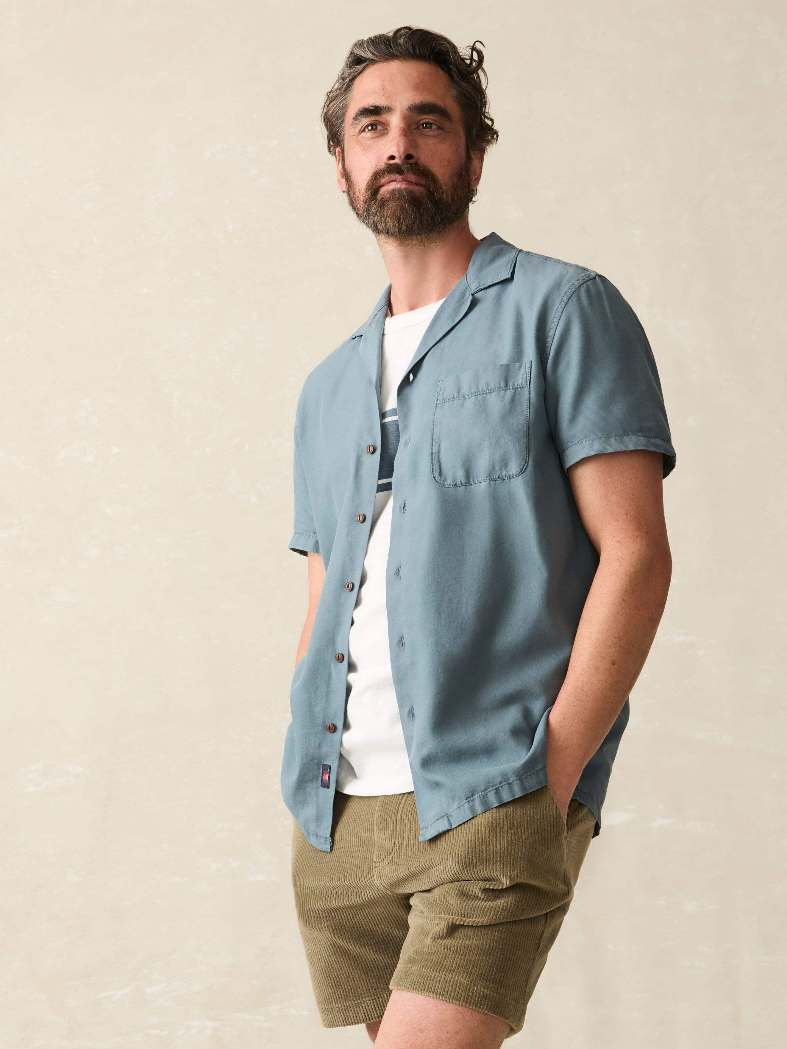 Short-Sleeve Getaway Camp Shirt - Blue Waters Male Product Image