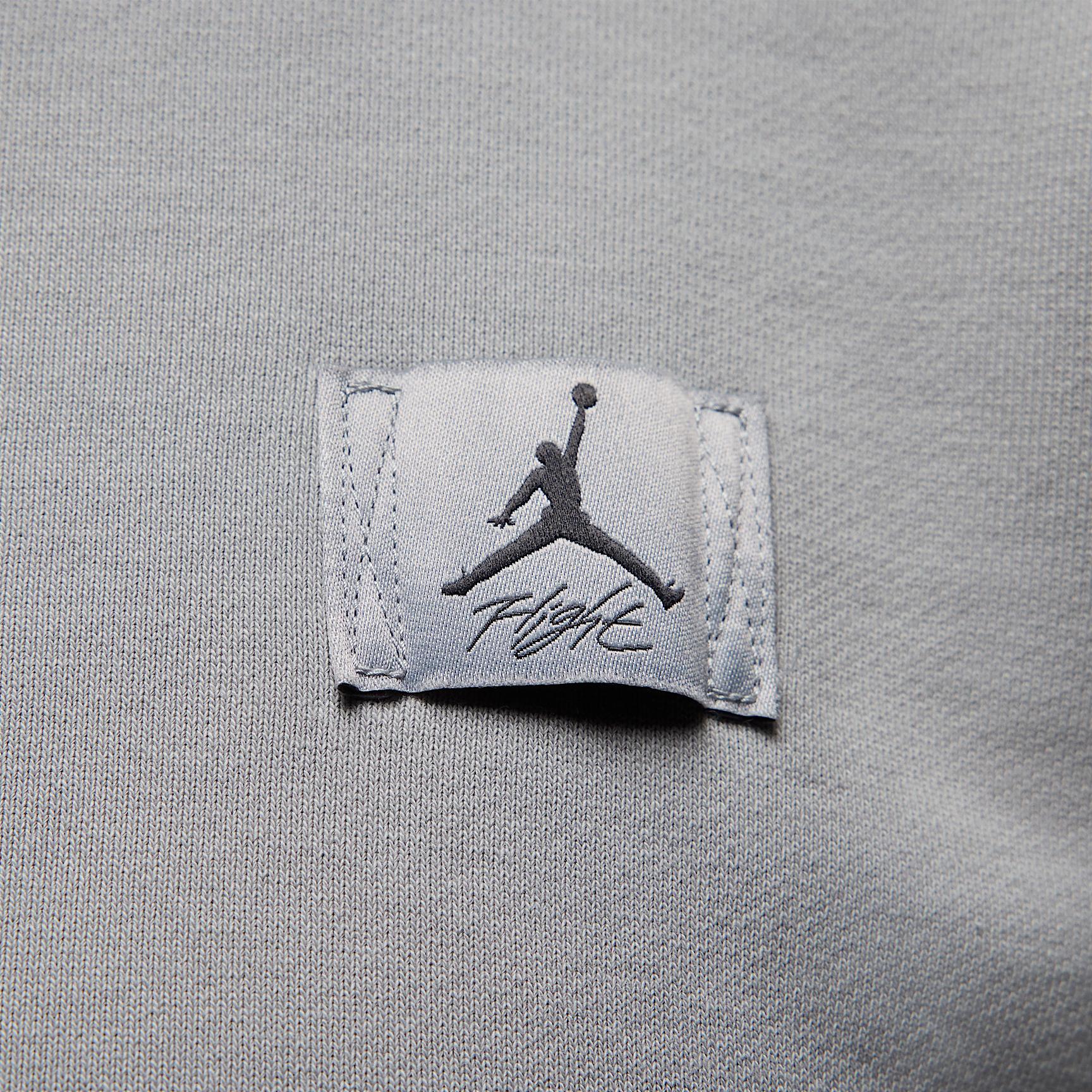 Jordan Flight Fleece Women's French Terry Crew-Neck Sweatshirt Product Image