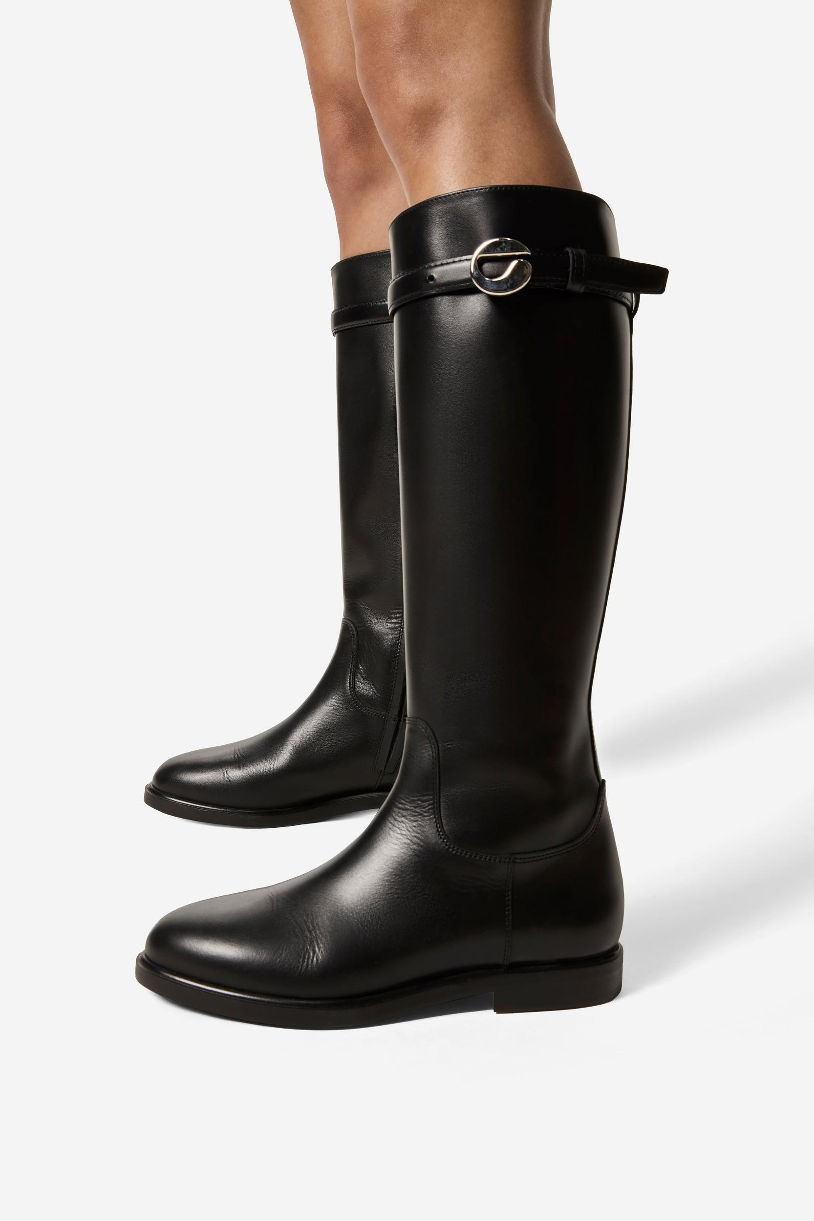 Cavalier Flat Boot Product Image