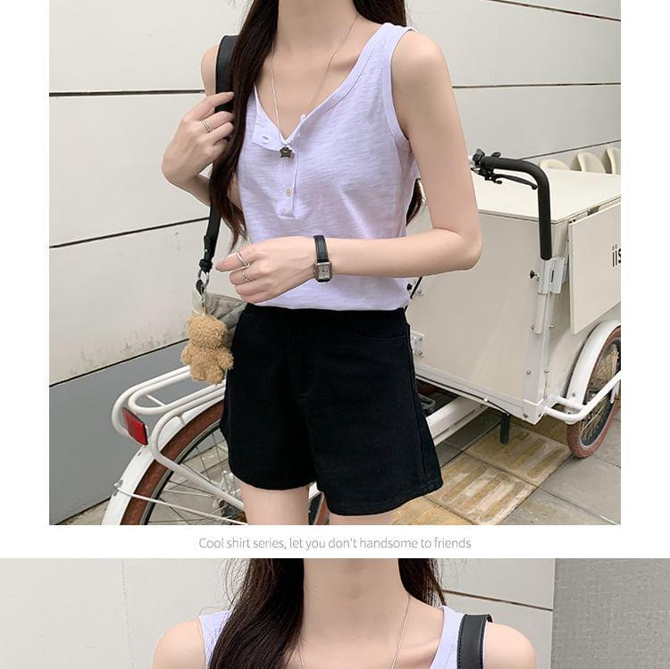 Henley Plain Tank Top Product Image