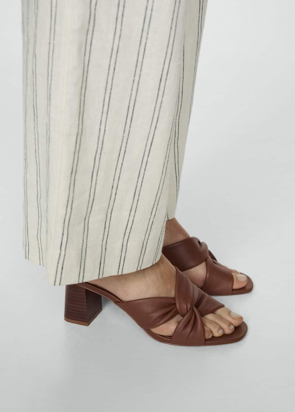 Knot leather sandals - Women | MANGO USA Product Image