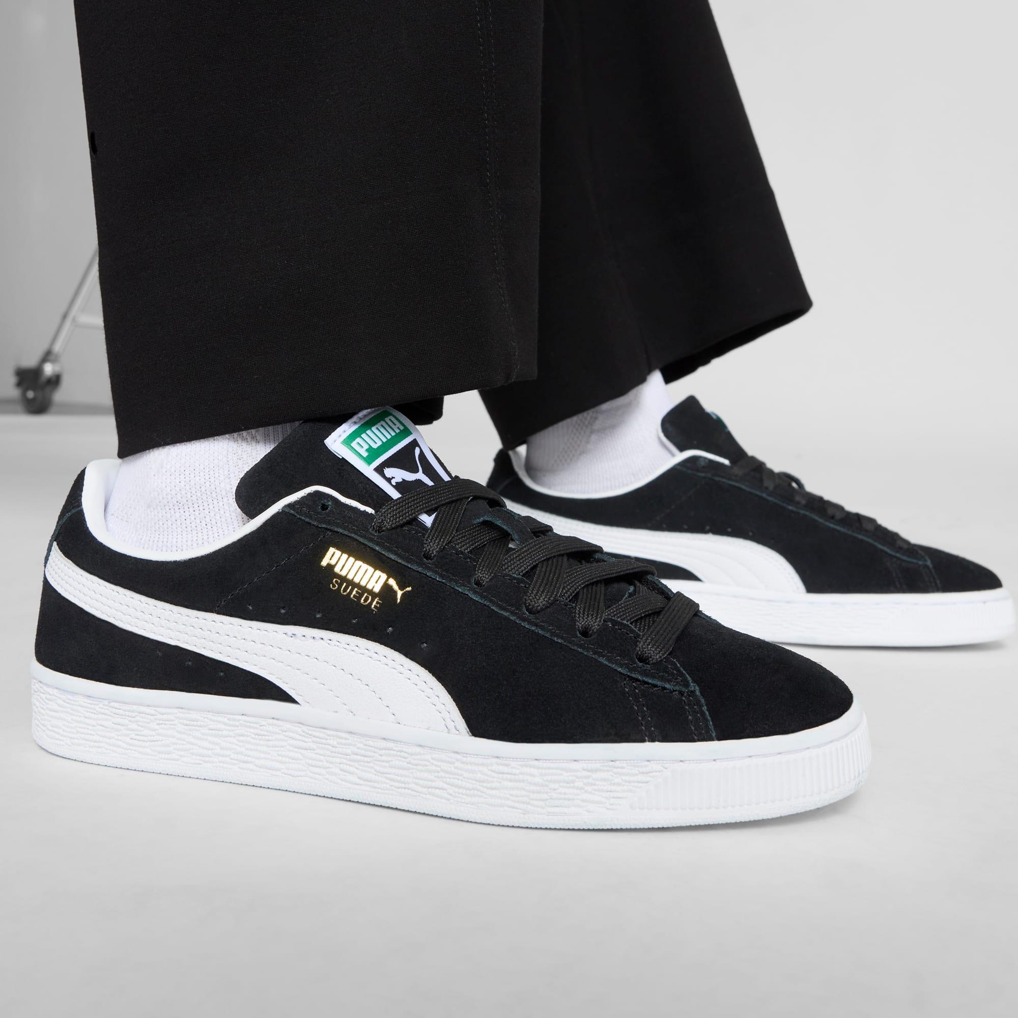 Suede Classic Women's Sneakers Product Image
