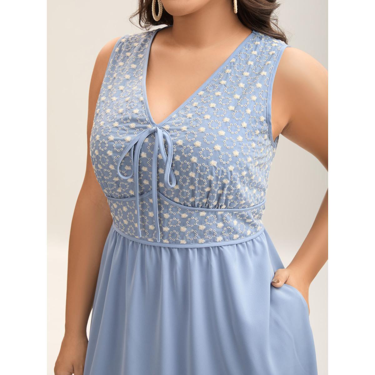 Plus Size Textured Cinched-Waist Pockets Maxi Dress LightBlue Women V-neck Sleeveless Curvy BloomChic 30/6X Product Image