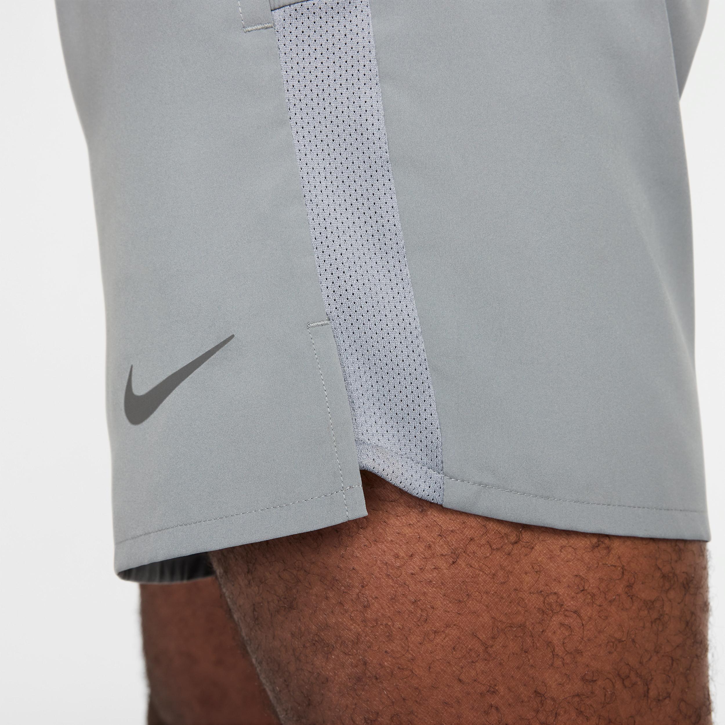 Nike Men's Challenger Dri-FIT 5" 2-in-1 Versatile Shorts Product Image
