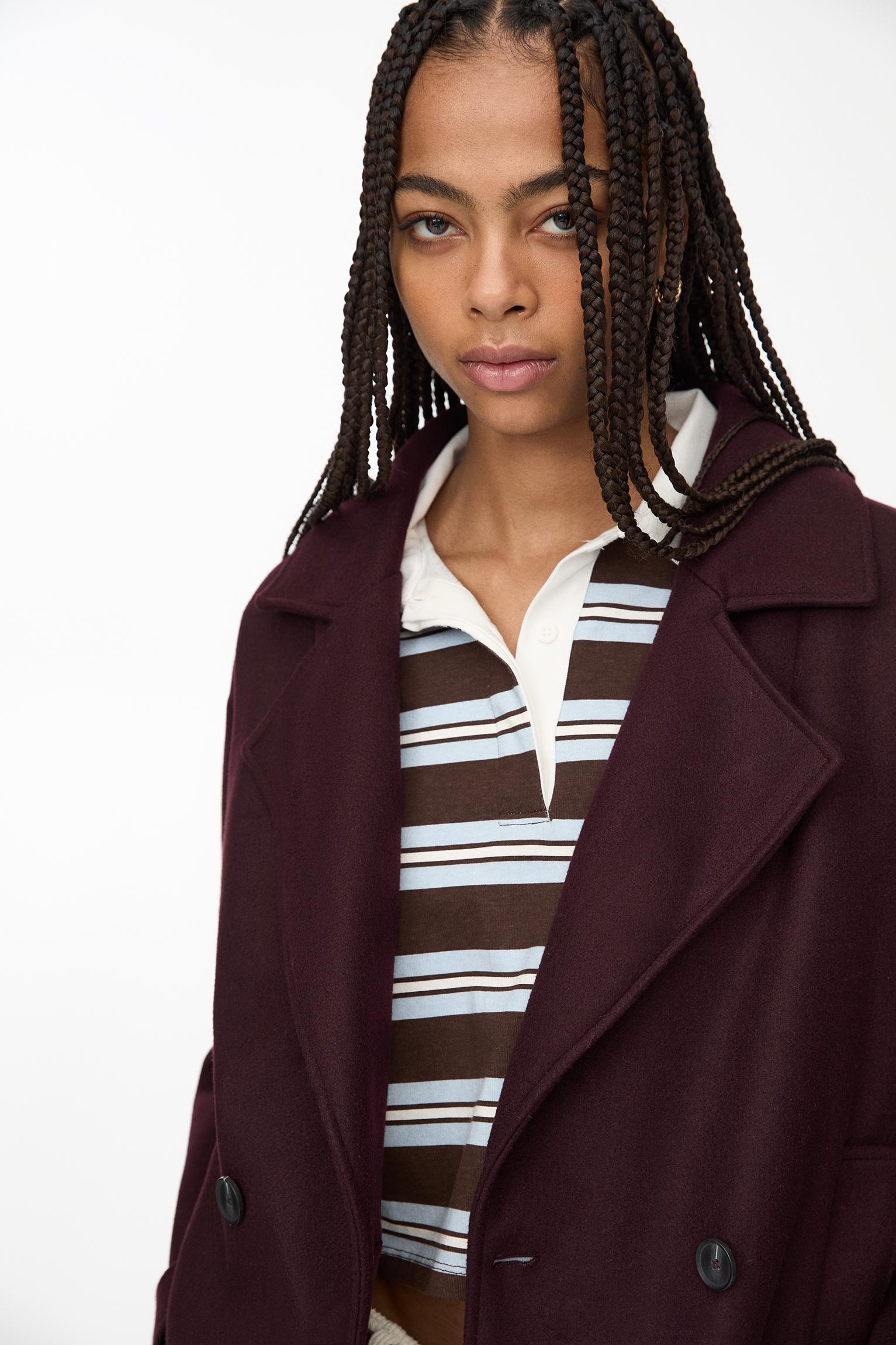 Short felt texture coat Product Image