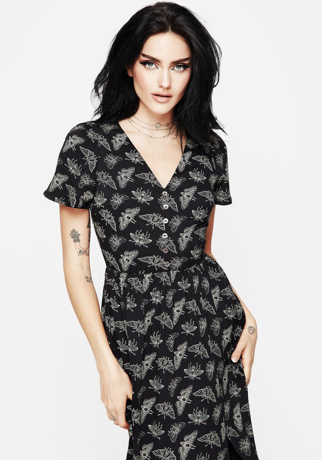 Mortmoth Short Sleeve Midi Dress Product Image