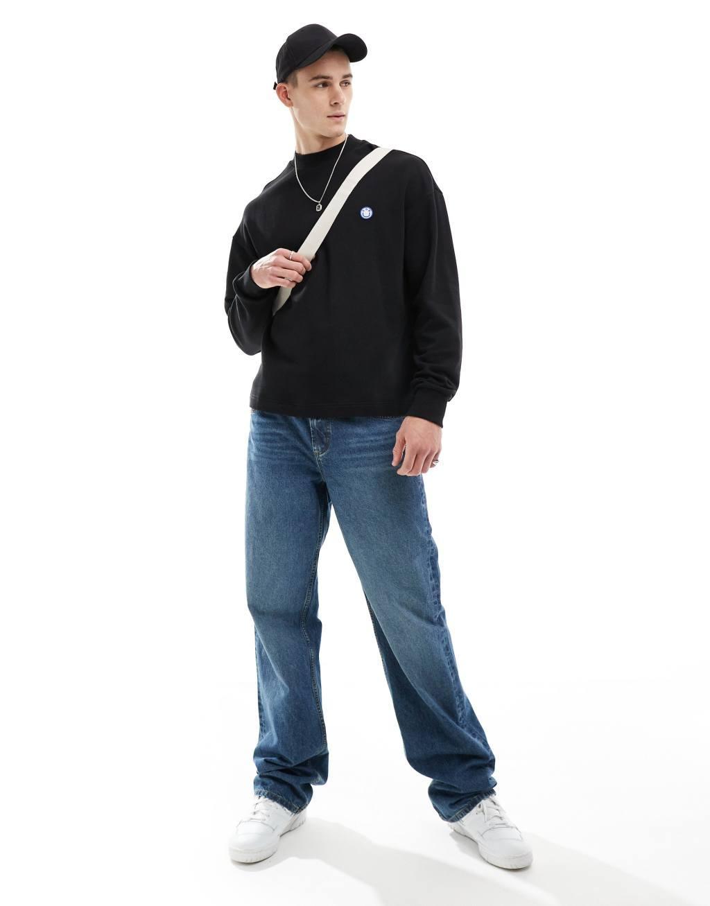 HUGO BLUE relaxed graphic sweatshirt in black Product Image