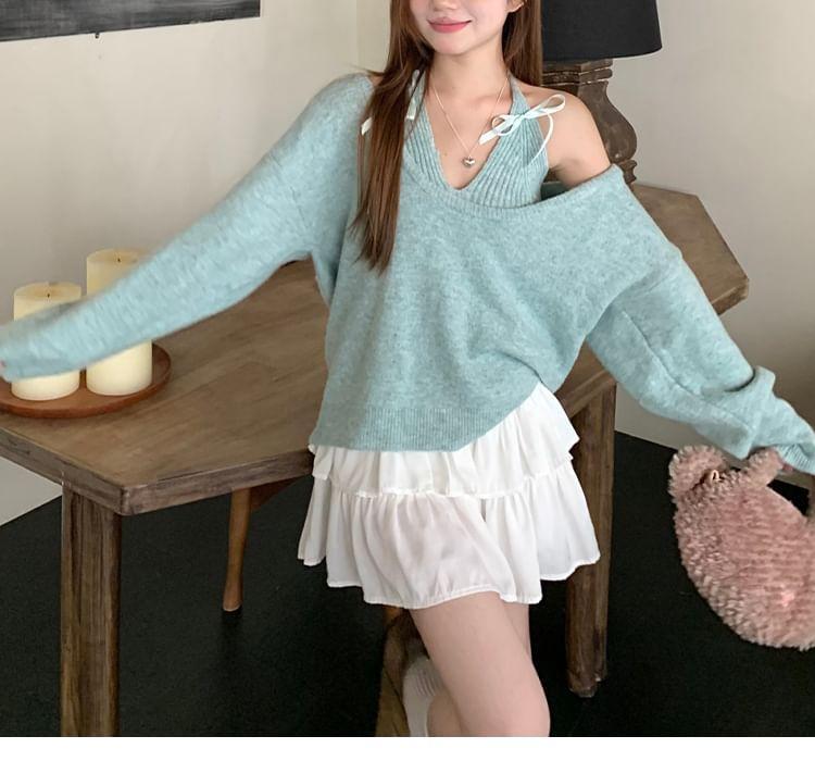 Halter V-Neck Bow Accent Crop Knit Top / Off-Shoulder Sweater Product Image