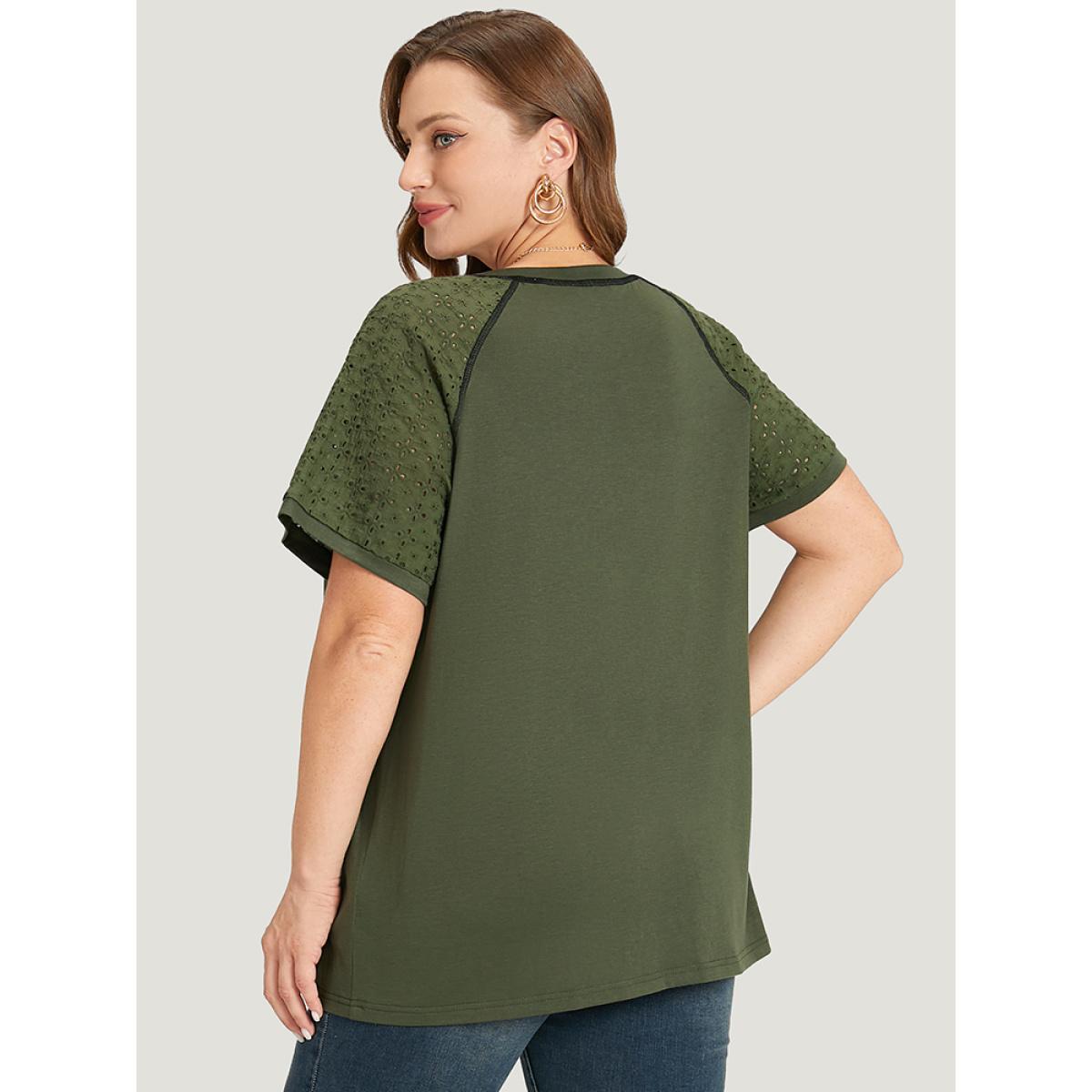 Plus Size Plain Patchwork Broderie Anglaise Raglan Sleeve T-shirt ArmyGreen Women Elegant Plain Plain Round Neck Dailywear T-shirts BloomChic 22-24/3X Product Image