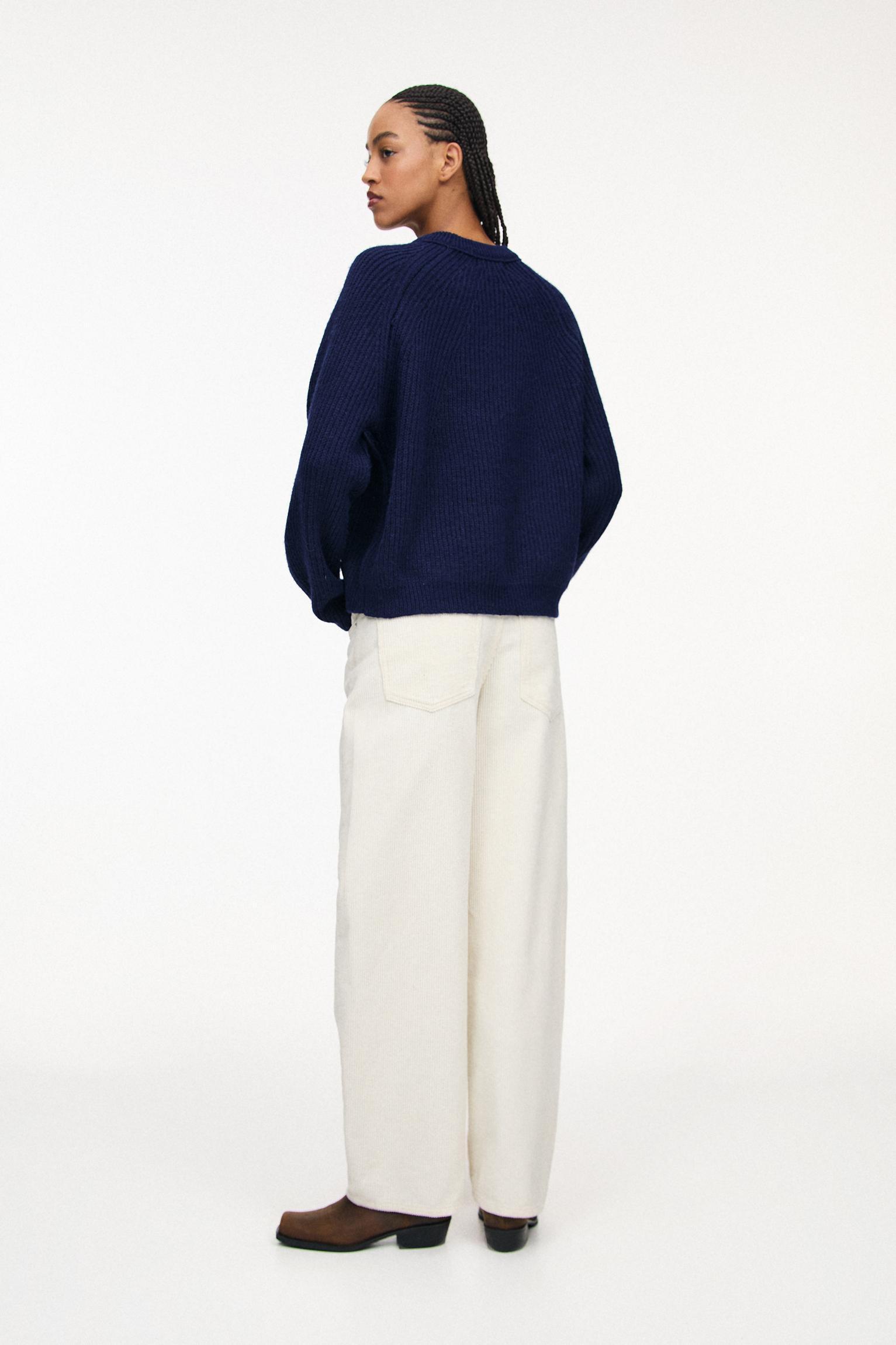 Soft purl knit sweater Product Image