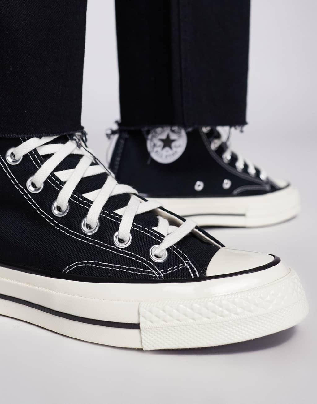 Men's Converse Chuck 70 High Top Unisex Shoes Product Image