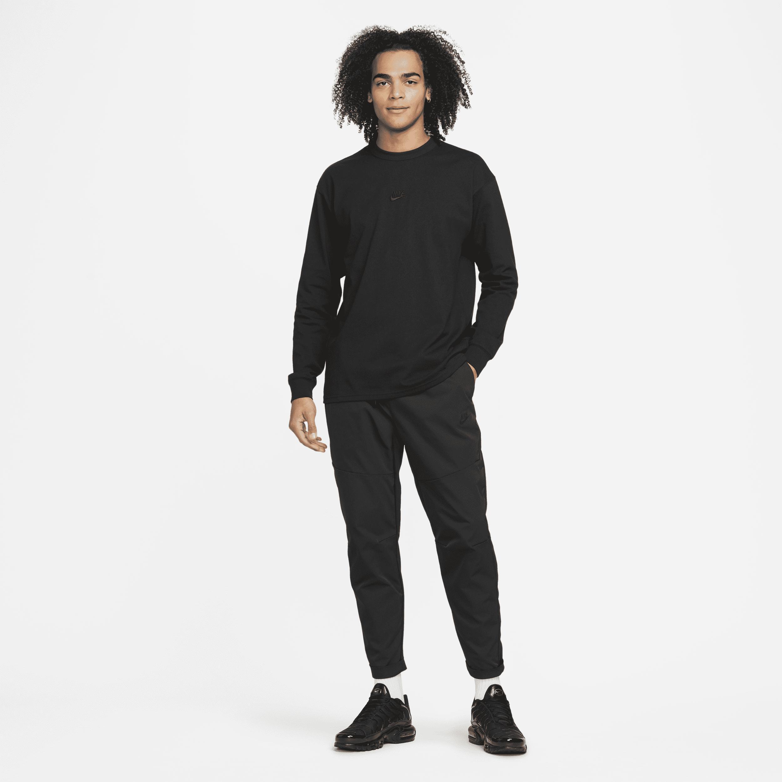 Men's Nike Sportswear Premium Essentials Long-Sleeve T-Shirt Product Image