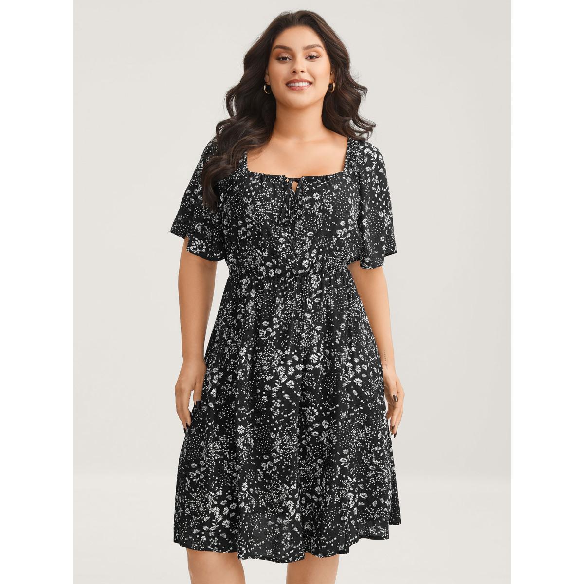 Plus Size Floral Neck Drawstring Flared Sleeve Midi Dress Black Women Square Neck Short sleeve Curvy BloomChic 18-20/2X Product Image