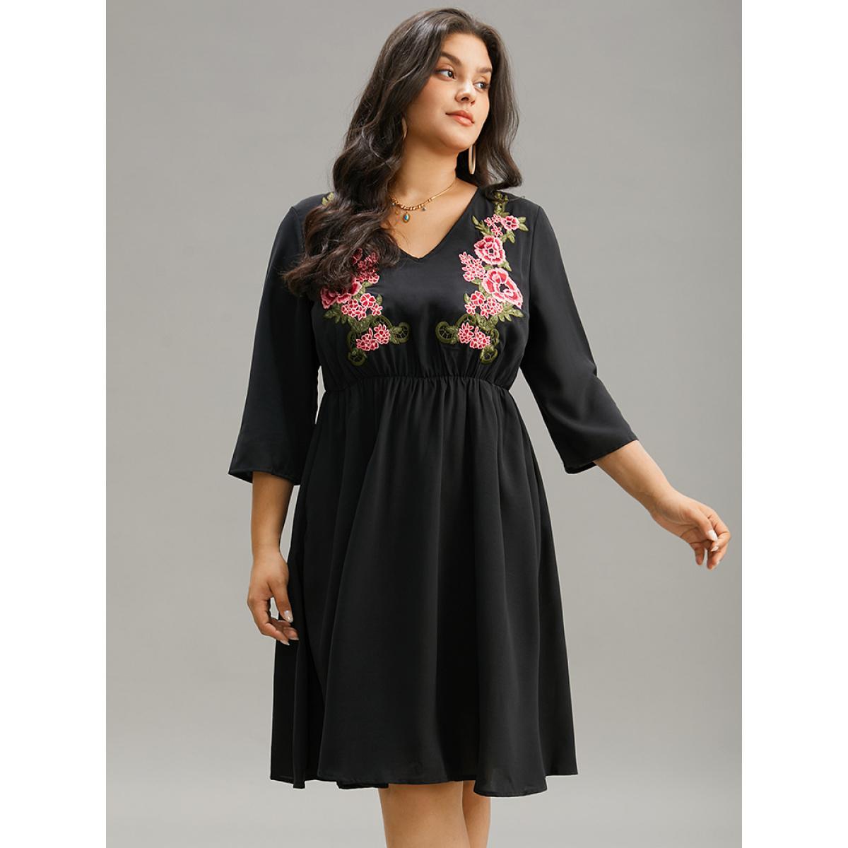 Plus Size Floral Embroidered Pocket V Neck Dress Black Women Vacation Embroidered V-neck Elbow-length sleeve Curvy Midi Dress BloomChic 14-16/1X Product Image