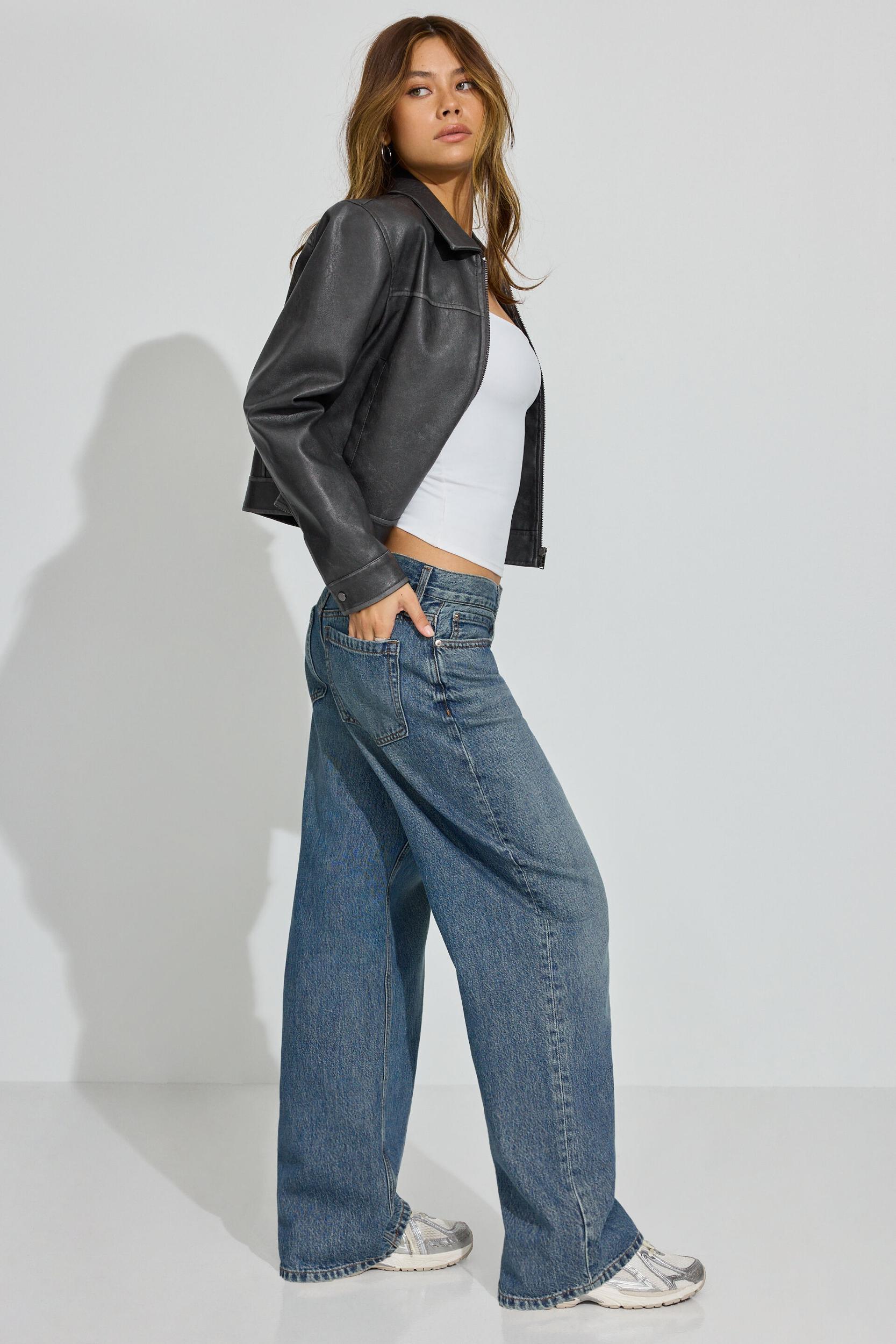 Sleek V-Neck Cami Top Product Image