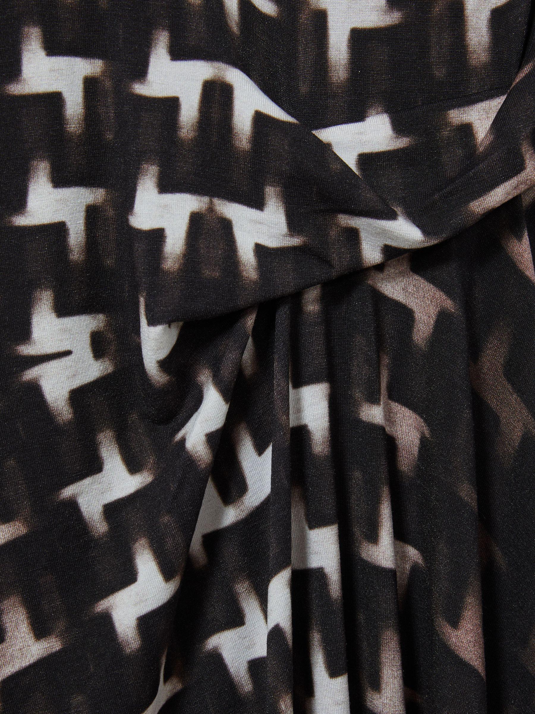 Houndstooth-Print Ruched Midi Dress in Black Product Image