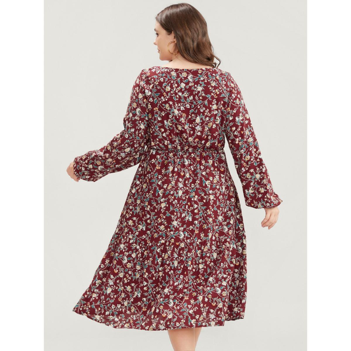 Plus Size Floral Pocket Lantern Sleeve Square Neck Flutter Dress Scarlet Women Elegant Tiered Square Neck Long Sleeve Curvy Midi Dress BloomChic 12/L Product Image