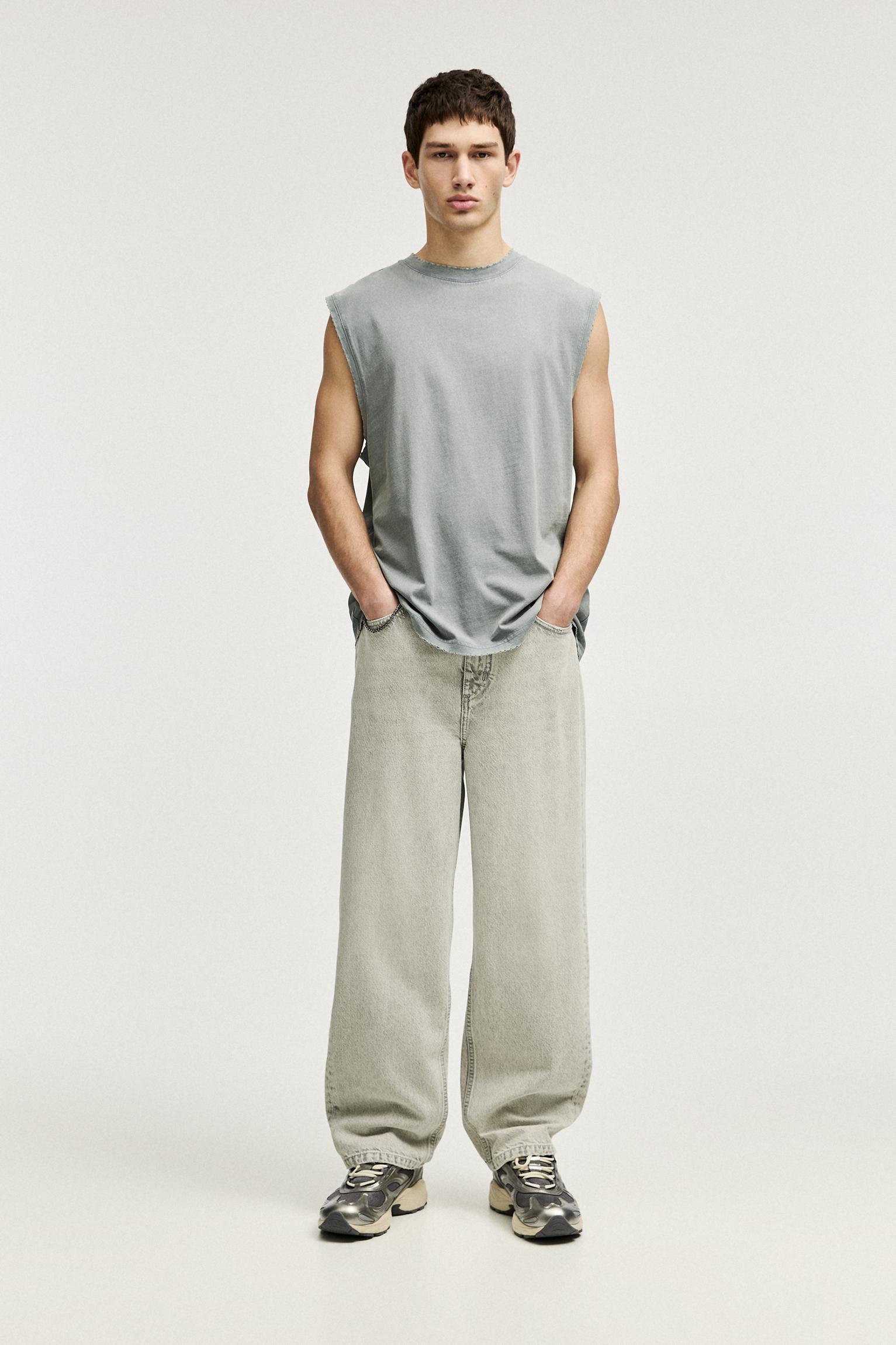 Washed sleeveless T-shirt Product Image