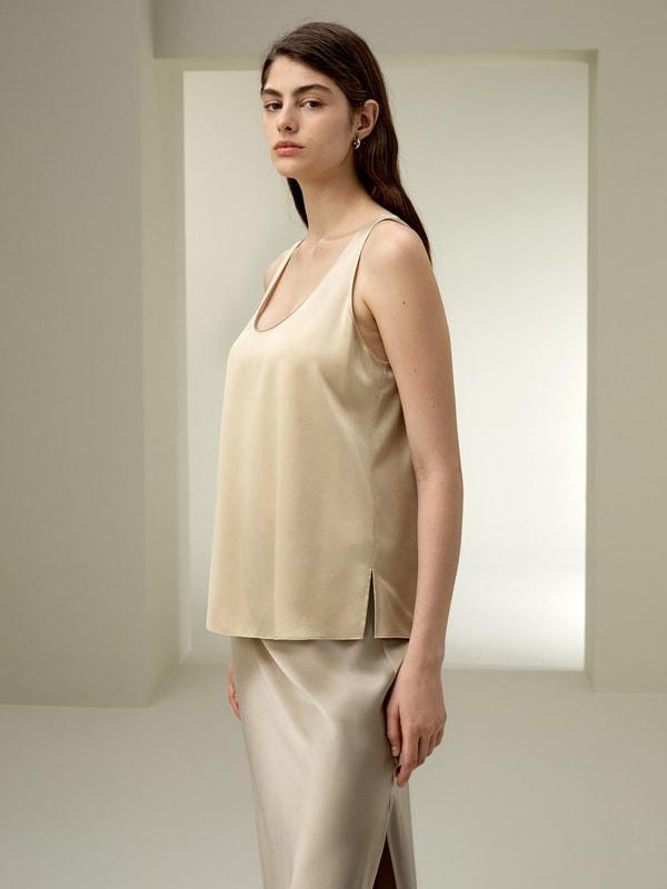 Relaxed Silk U-neck Tank Product Image