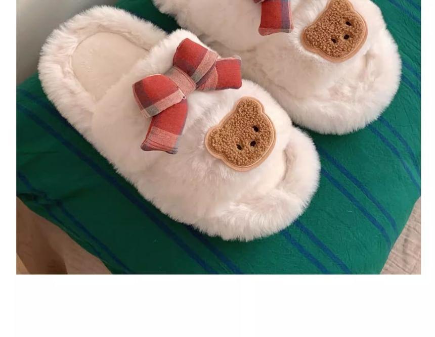 Bear Applique Fluffy Slippers Product Image