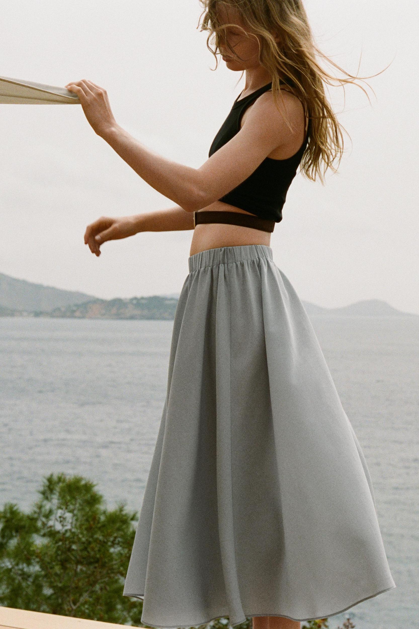 VOLUMINOUS FLOWY MIDI SKIRT Product Image