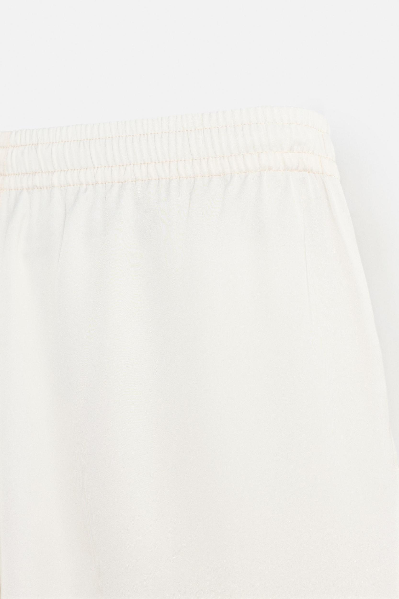 SATIN SHORTS WITH CONTRAST STRIPES Product Image