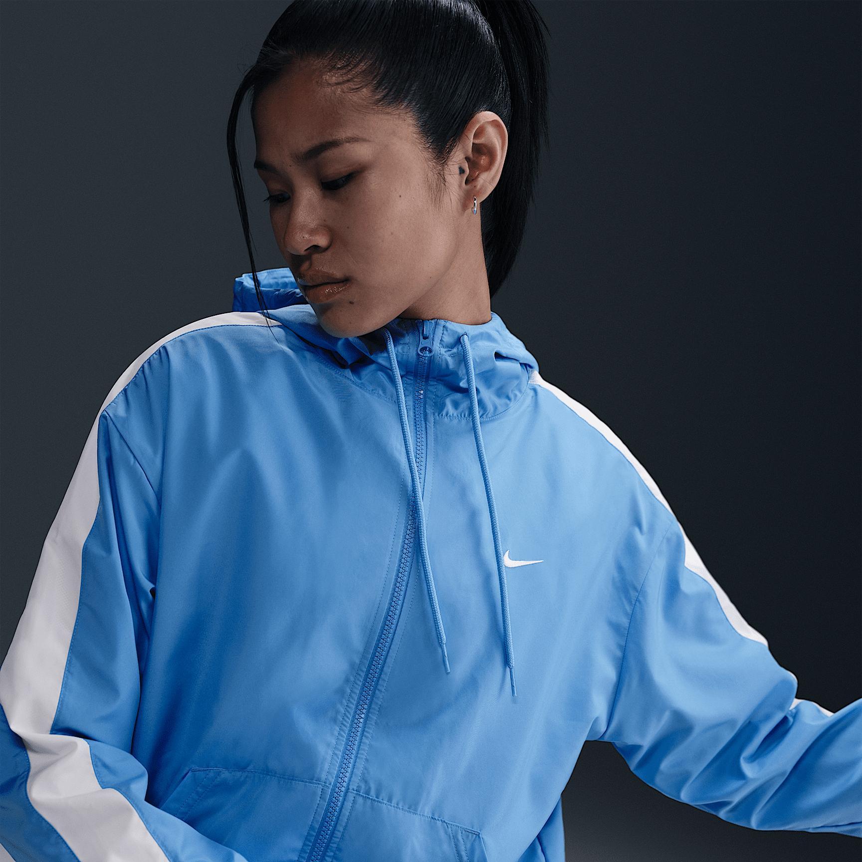 Nike Sportswear Classic Wovens Women's Loose UV Hooded Jacket Product Image