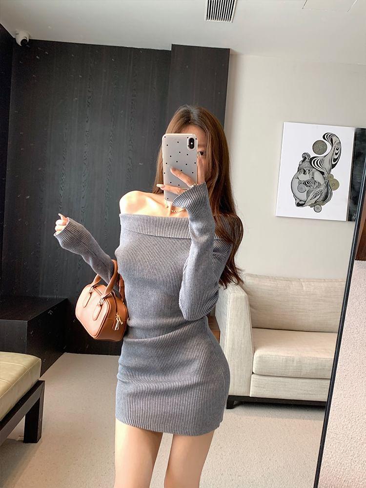 Long-Sleeve Off-Shoulder Plain Ribbed Mini Bodycon Knit Dress Product Image