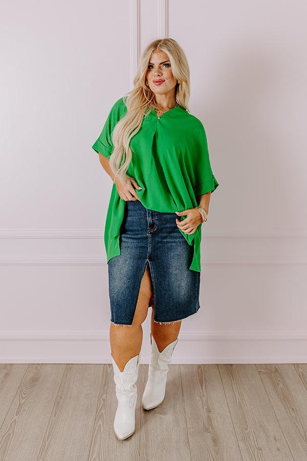 City Escape Shift Top in Kelly Green Curves Product Image