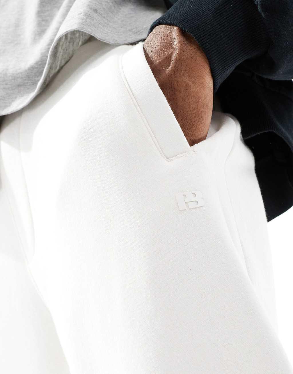 Pull&Bear heavyweight wide leg sweatpants in ecru Product Image