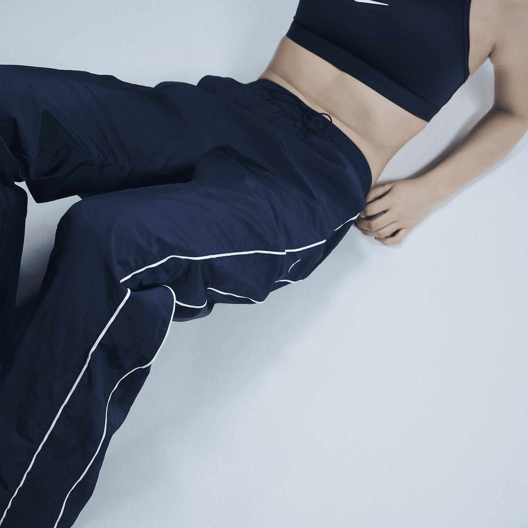 Nike Windrunner Women's High-Waisted Woven Open-Hem Pants Product Image