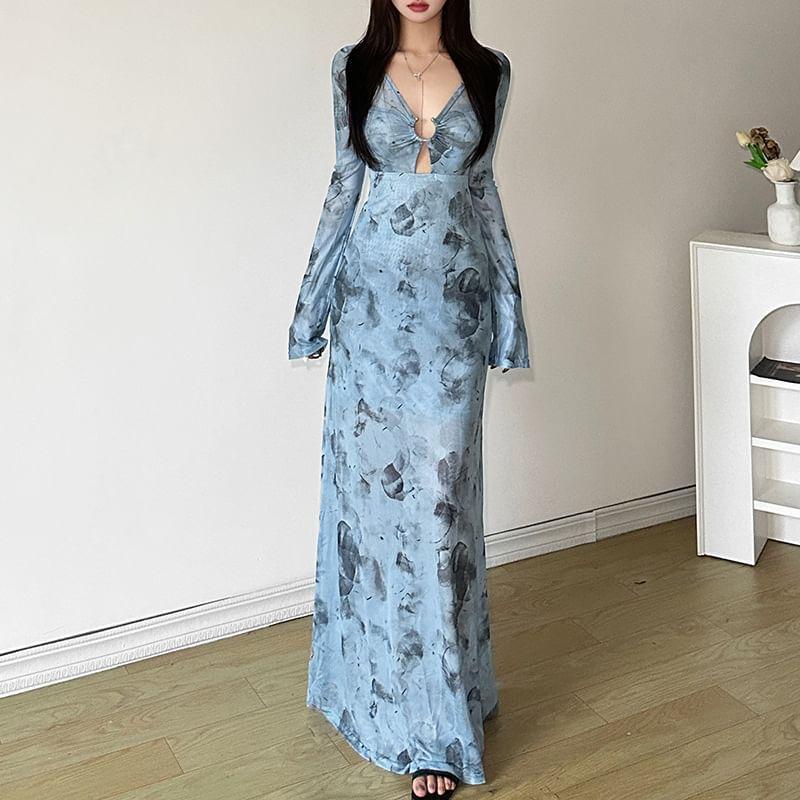 Long-Sleeve V-Neck Cutout Maxi A-Line Dress Product Image