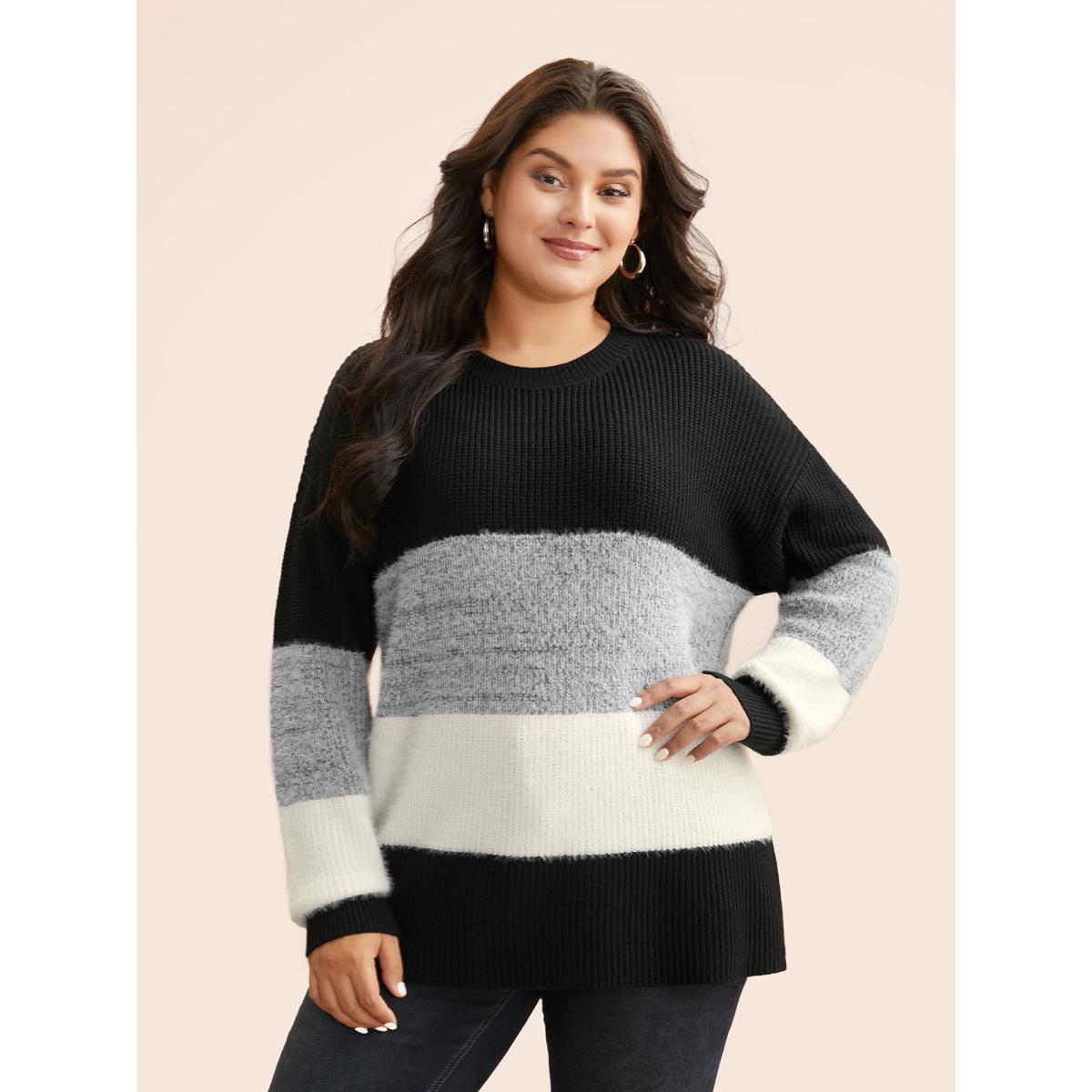 Plus Size Round Neck Colorblock Contrast Pullover Black Women Casual Loose Long Sleeve Round Neck Everyday Pullovers BloomChic 12/L Product Image