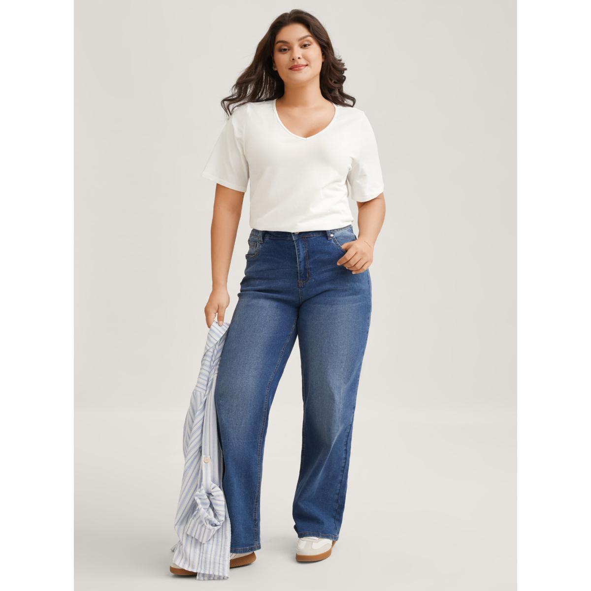 Plus Size Cotton V Neck Plain Basic T-shirt White Women Leisure Non Plain V-neck Casual T-shirts BloomChic 12/L Product Image