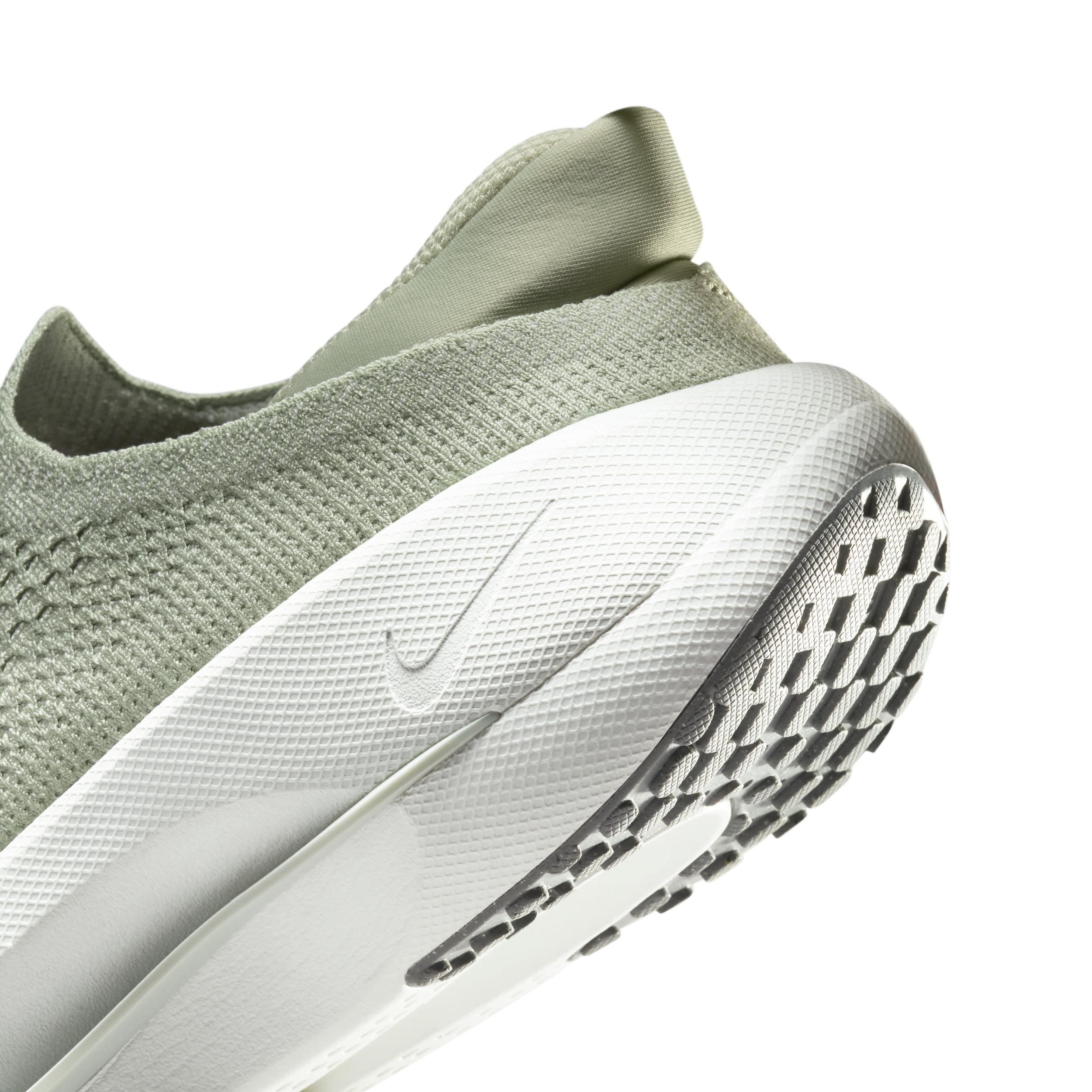 Nike Reina EasyOn Women's Shoes Product Image