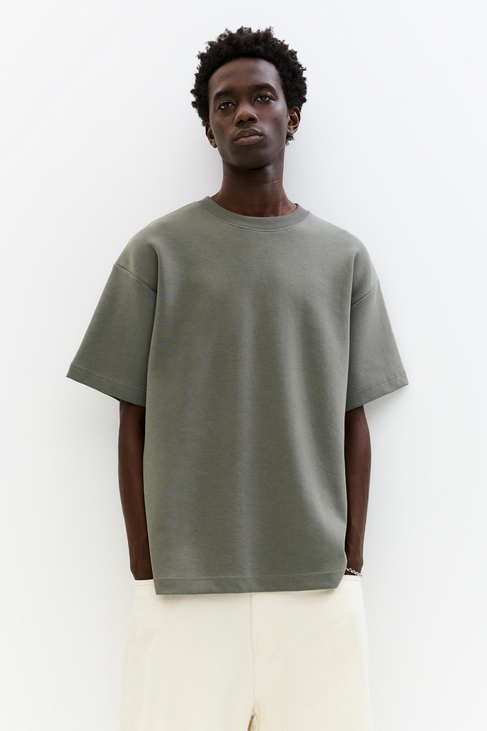 Basic short sleeve sweatshirt Product Image