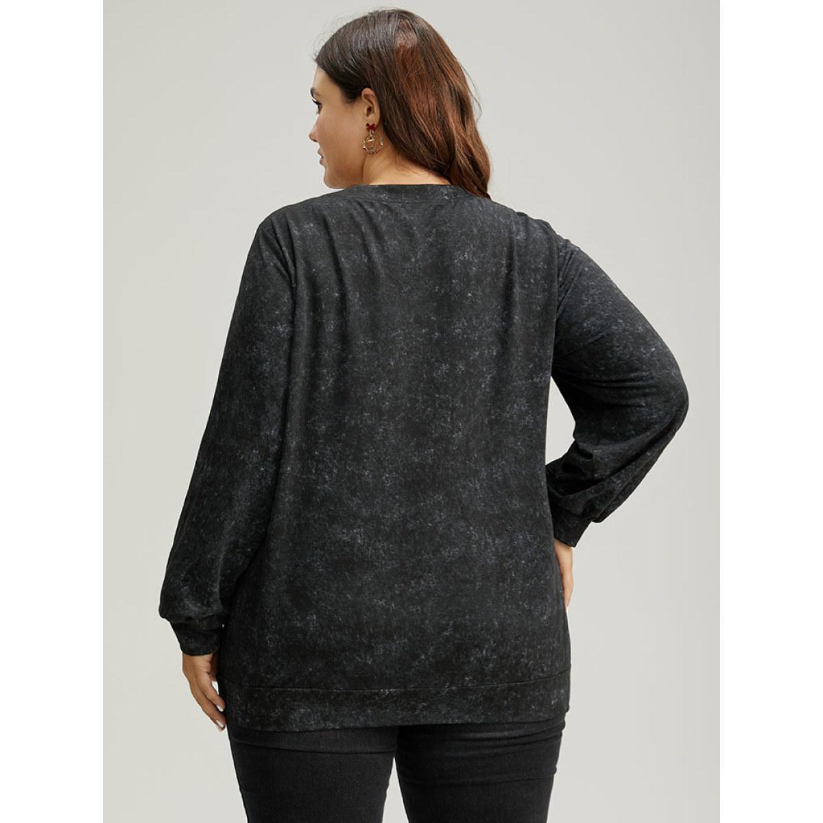 Plus Size Christmas Vintage Skull Print Crew Neck Sweatshirt Women Black Casual Elastic cuffs Festival-Christmas Sweatshirts BloomChic 26/4X Product Image