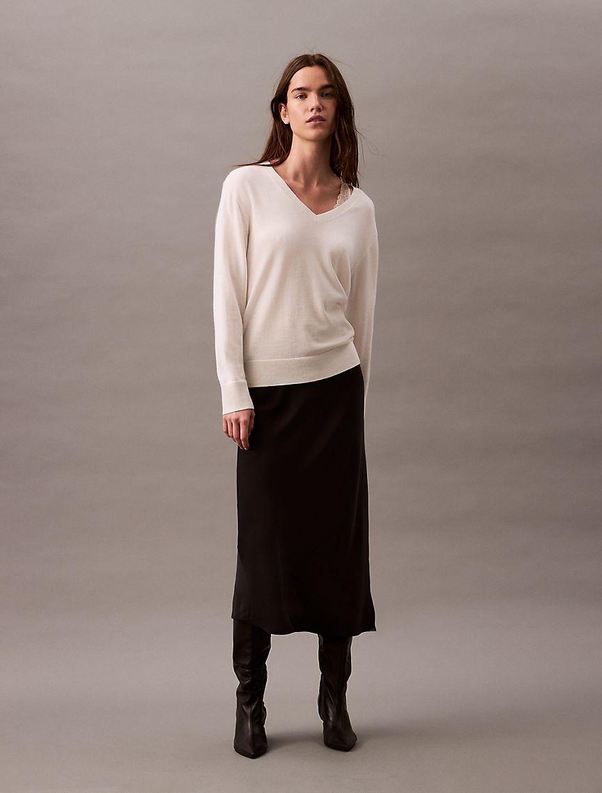 Extra Fine Merino Blend V-Neck Sweater Product Image