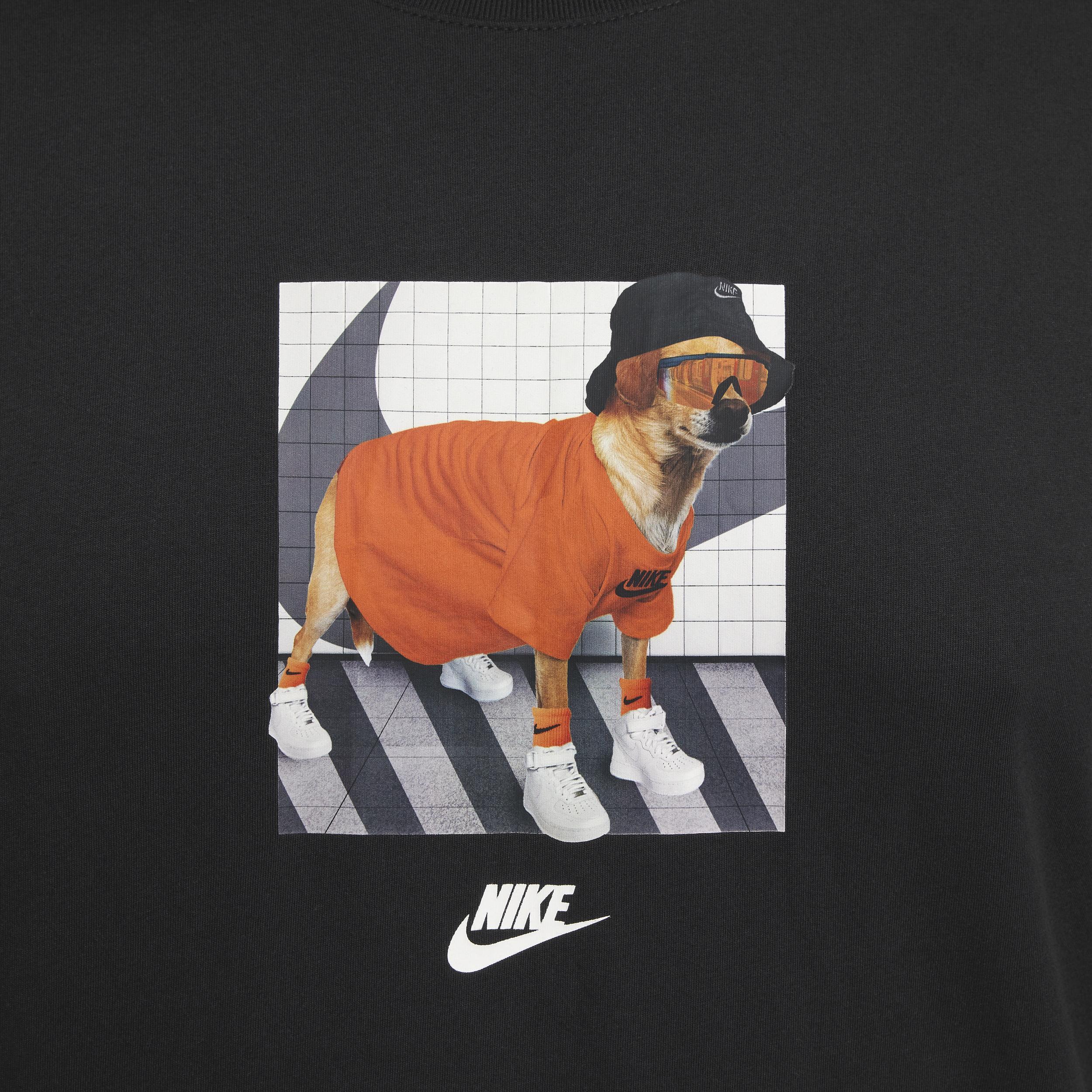 Nike Sportswear T-Shirt Product Image