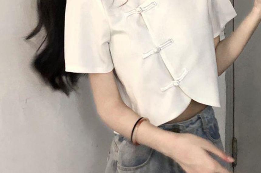 Short-Sleeve Plain Frog Button Crop Shirt Product Image