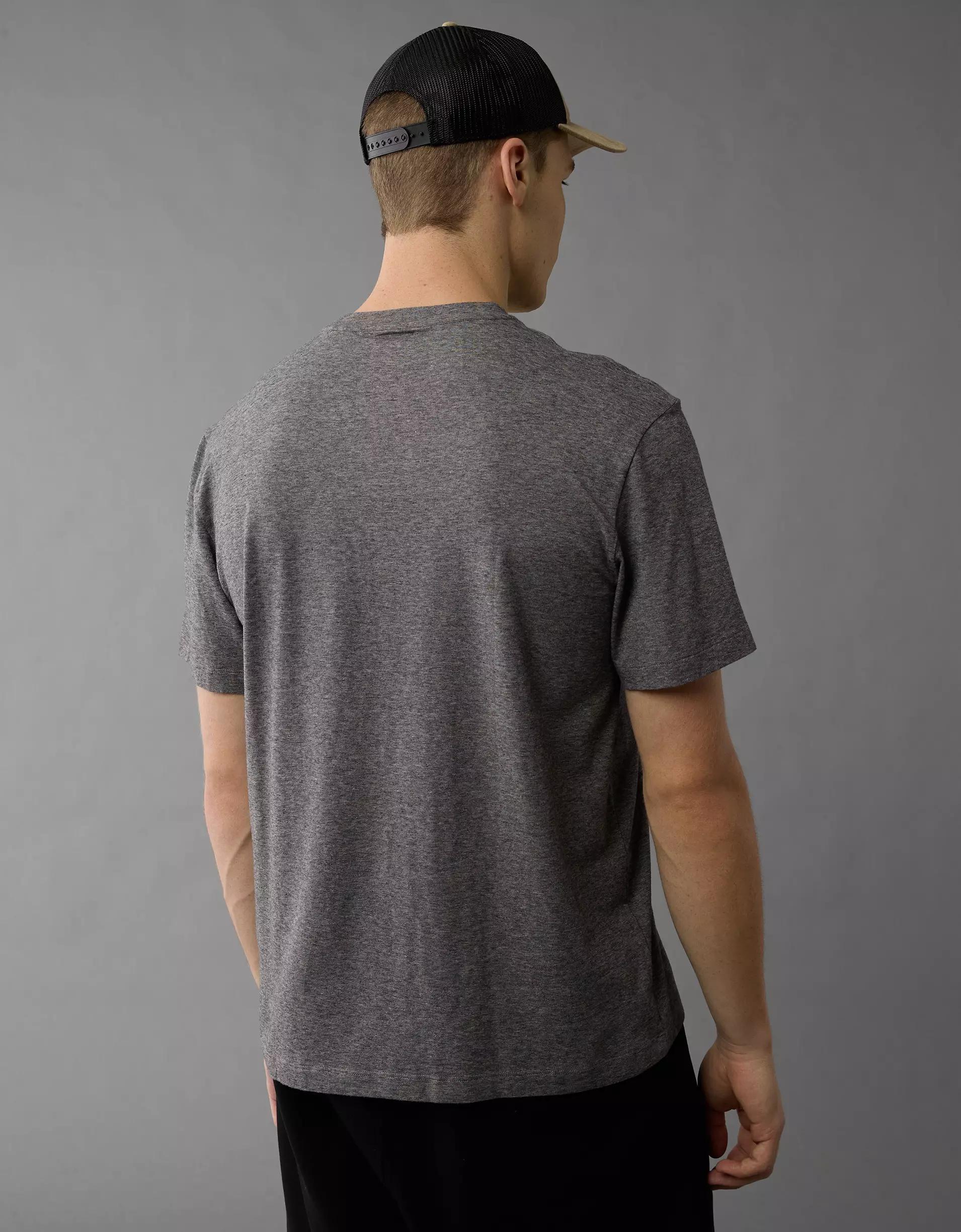 AE 24/7 Club T-Shirt Product Image