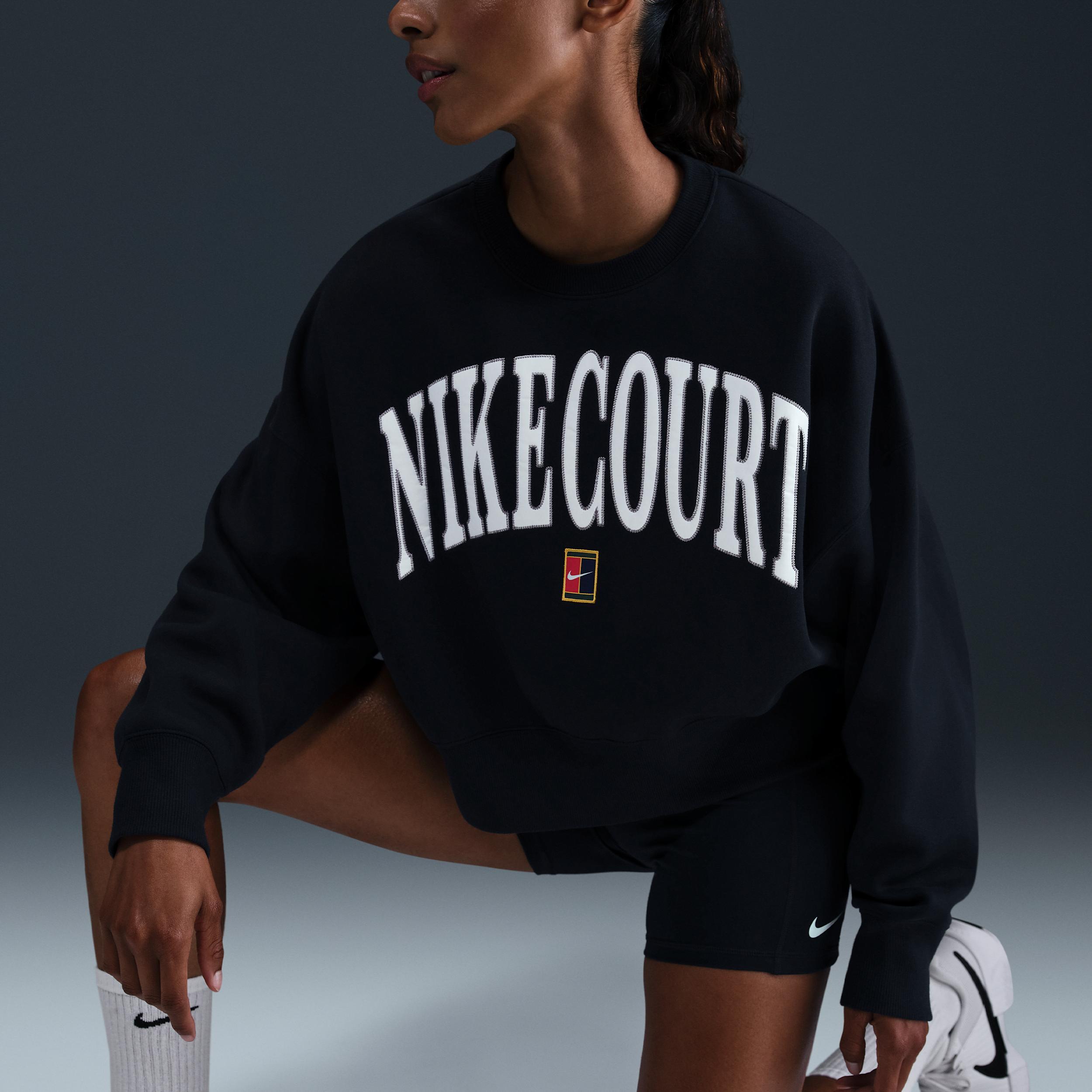 NikeCourt Phoenix Fleece Women's Over-Oversized Crew-Neck Tennis Sweatshirt Product Image