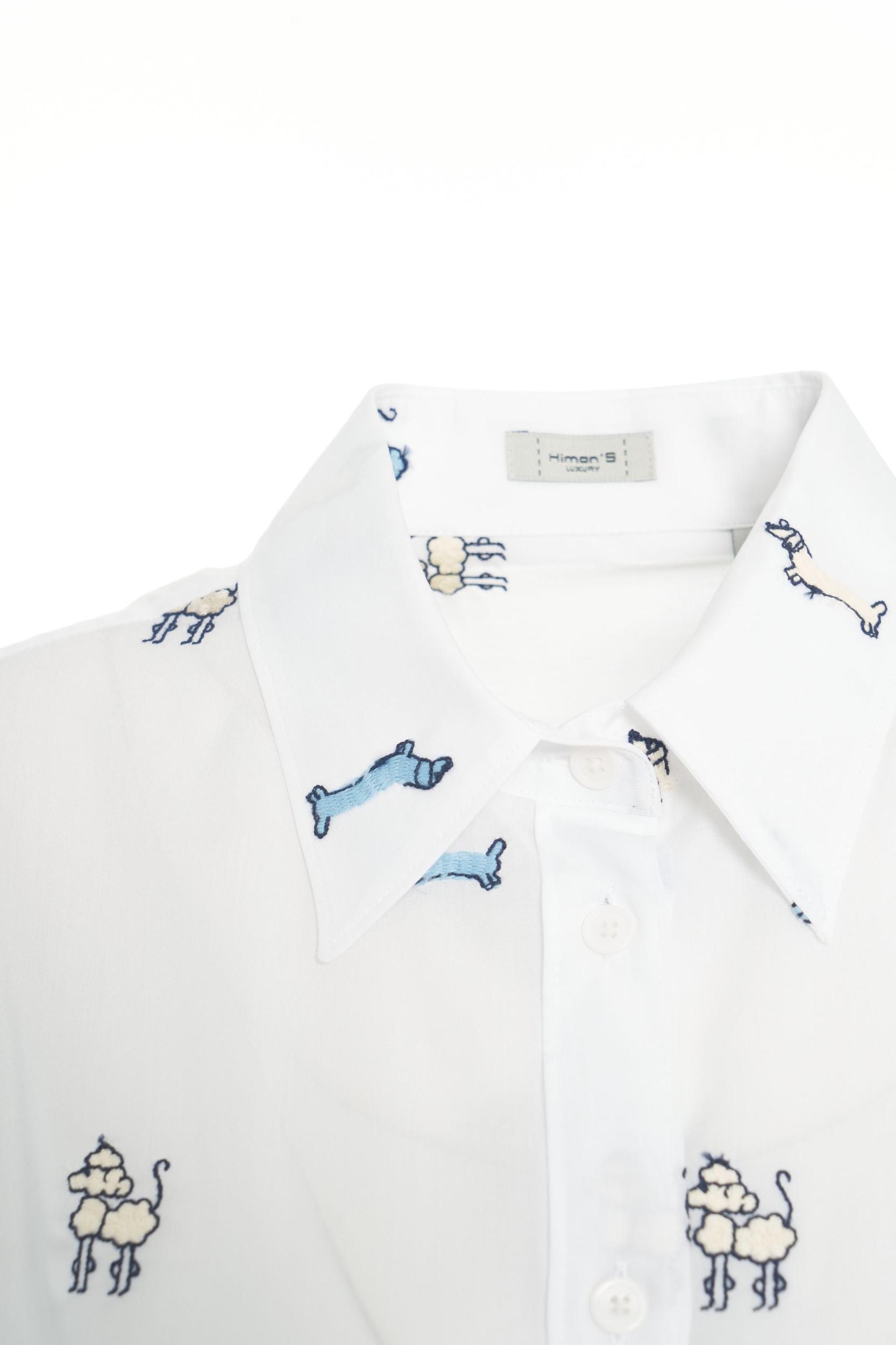 Blouse with embroideries Product Image