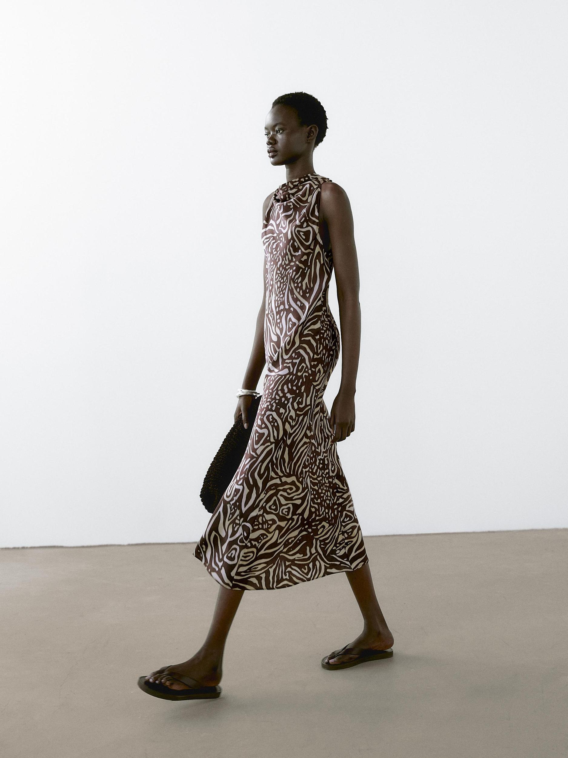 Flowing printed midi dress Product Image