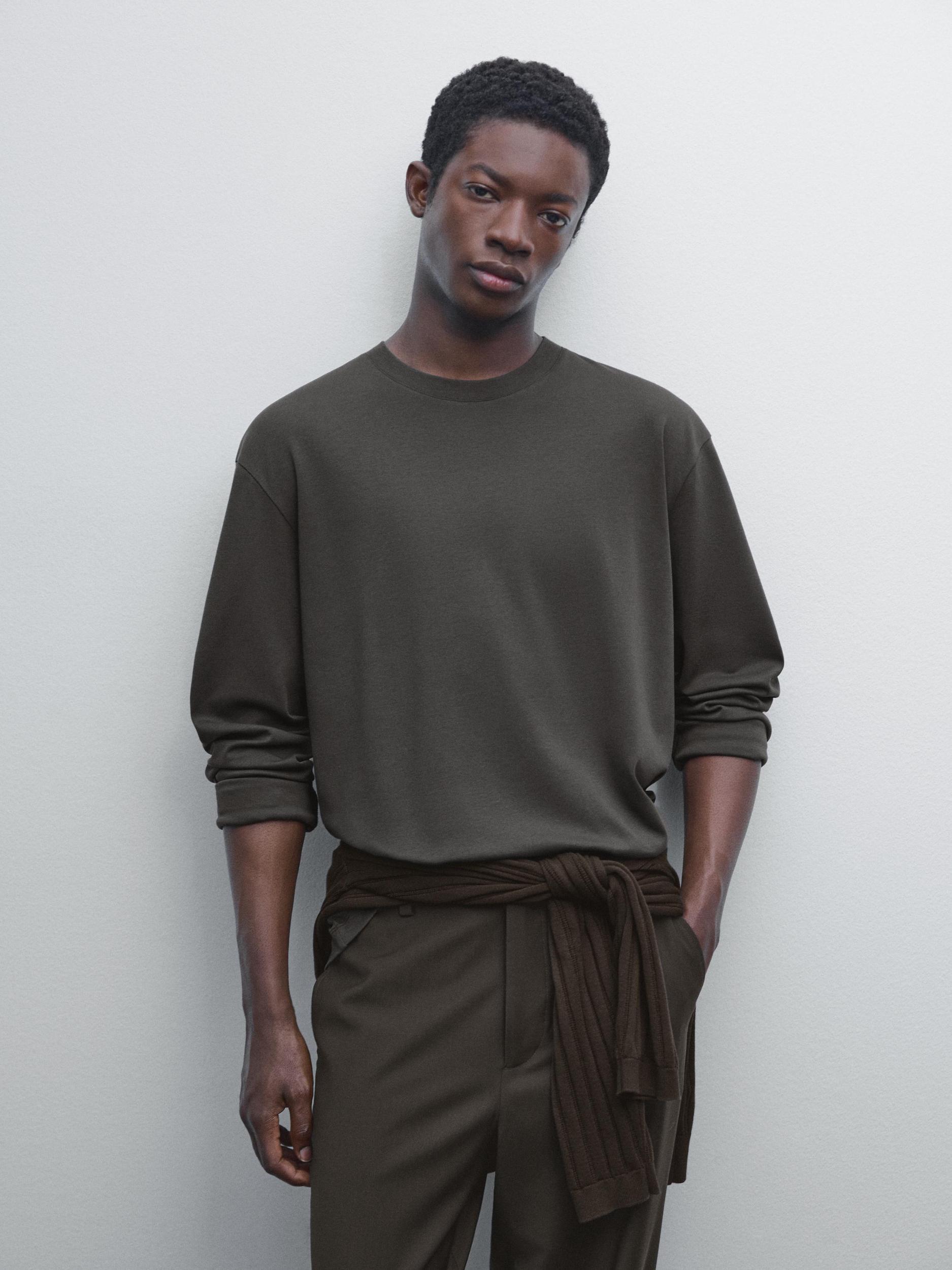 Long sleeve medium weight cotton T-shirt Product Image