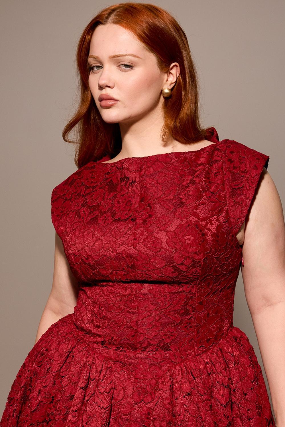 Debutante  berry lace backless midi dress Product Image